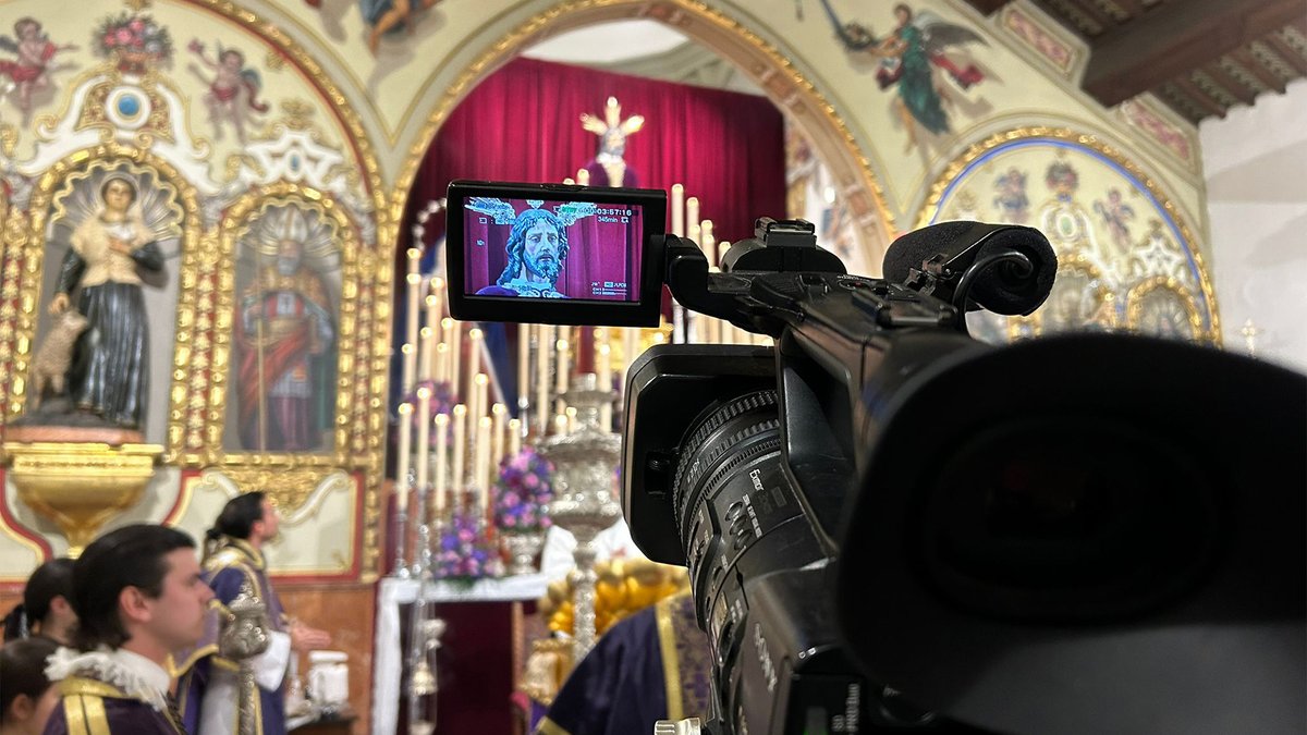 1080producc's tweet photo. 🔴Durante la pasada semana tuvimos el placer de colaborar junto al equipo de comunicación de la @hdadstagenoveva en el Solemne Quinario en honor a Ntro. Padre Jesús Cautivo.
#streaming #directo #comunicación #hdadsantagenoveva #quinariocautivo23
#cautivo #eltirodelinea #cuaresma https://t.co/MY7xGBioKj