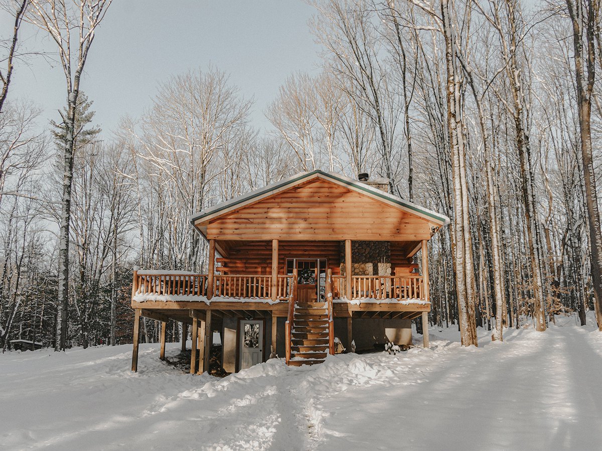 sarahxslr's tweet photo. Winter cabin dreams
#justgoshoot #agameoftones #lookslikefilm #createexplore #rurex #shootermag #cabinlife #exploreoutdoors #roamtheplanet #nostalgic #somewheremagazine #liveoutdoors #scenicny #localtourist #outside_project #earthoffical #peoplescreative #n8zine #lakelife https://t.co/7arZttHfnk