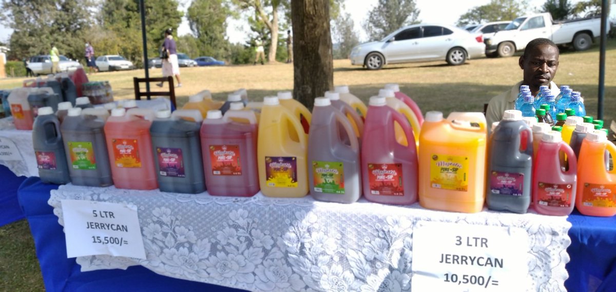 chrismwebesa35's tweet photo. @promoter_Inc1 @HunterBeverage we're your partners in all seasons. Majestic juices, Hunter natural mineral water, majestic opaque beer and kombucha. 0787447055/0759016782/0780233048(WhatsApp) for orders and inquiries. Majestic #Tastethesecret https://t.co/OuXSI6zJhh