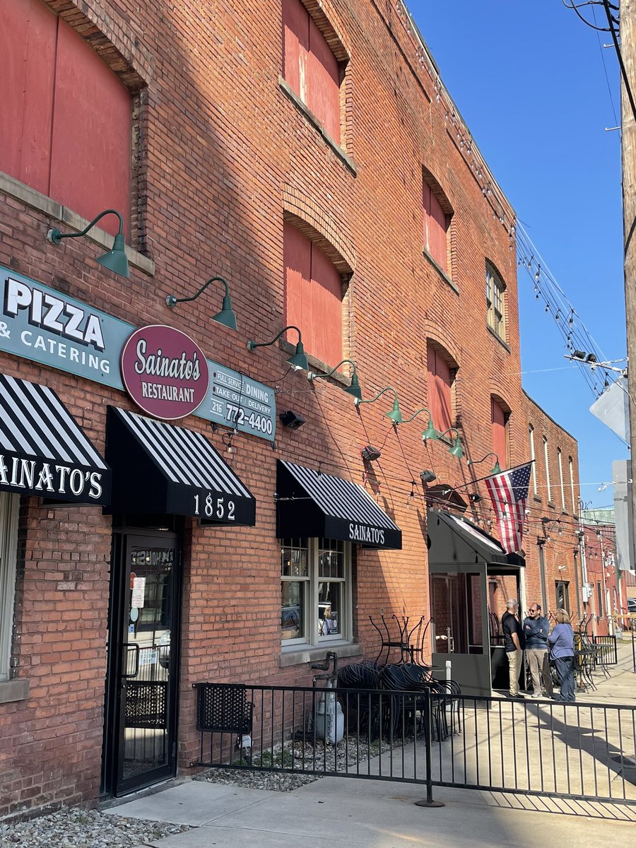 chrisronayne's tweet image. Congrats Sainato’s Trattoria for your Grand Reopening. One of Cuyahoga County’s 30,000 small businesses and some of the greatest 🍕in town! Thanks for all you do for #CLE and beyond. Urvashi &amp;amp; Patrick. Visit them on Columbus Rd. 🍝