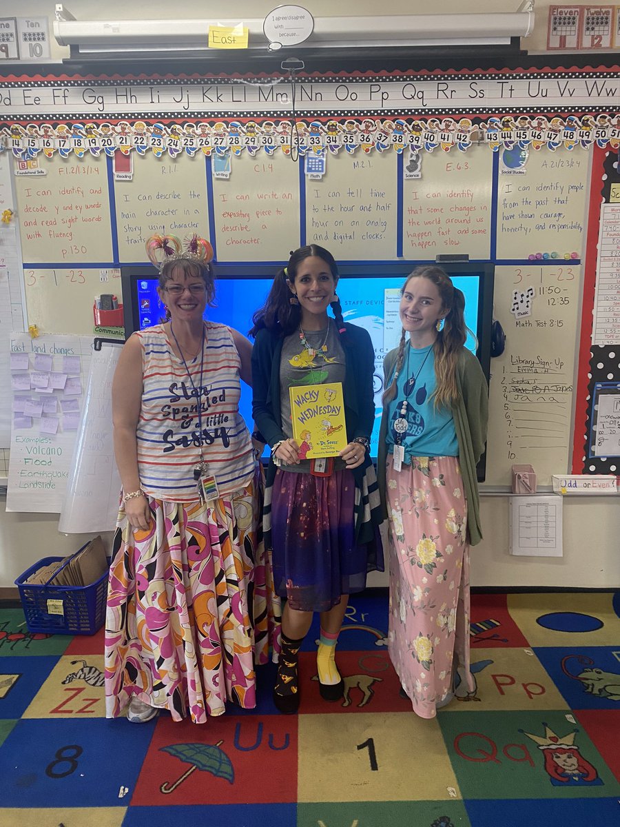 QueenBostic7's tweet photo. Wacky Wednesday in First Grade! #weloveDrSuess @TurnerBartelsK8 https://t.co/dEZnKsc05T
