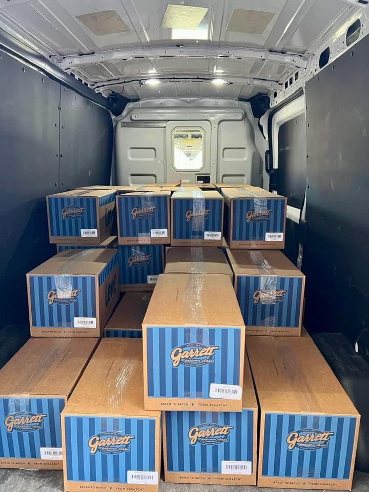 PurplePlunge's tweet photo. Thank you to @GarrettPopcorn and @MartinEnterpri this will certainly keep our plungers happy and chipper after they plunge into the lake this weekend!! What an amazing donation!!! https://t.co/3pqJhfIMUA