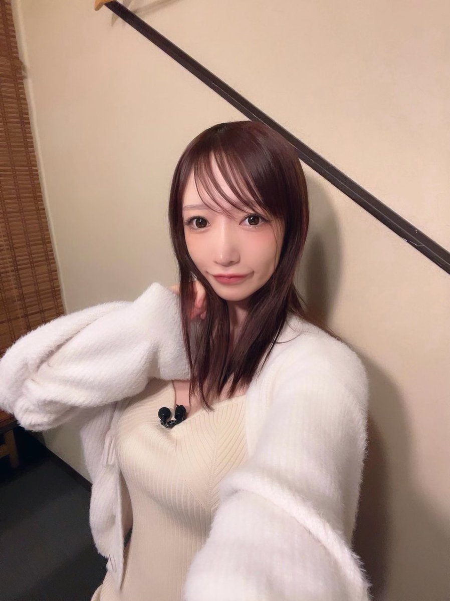 鳥取でお仕事でした。

美味しいお料理たくさん頂きました
初めての「猛者海老」
美味しくて
おかわりしちゃった…
甘海老よりも甘くてぷりぷり… 
蟹味噌の天ぷら…

海の幸が美味しい鳥取
良過ぎるね…？
ちょっと、住みたいねんけど…。笑 https://t.co/9qxd7QgJUJ