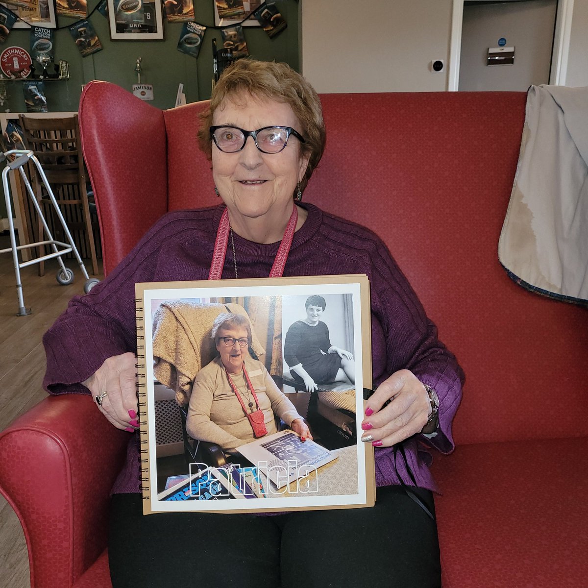 ggdesign29's tweet photo. The final reminiscence session Rockfield Care Home participant's were presented with their memory books #c21theatrecompany #reminiscence #memorybooks https://t.co/3Art43MUY0