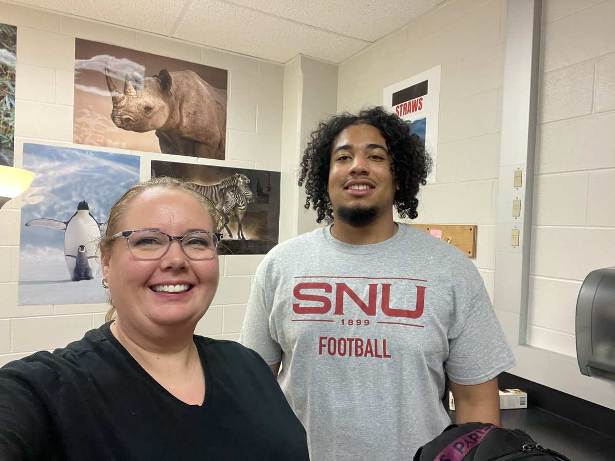 HawkBiology's tweet photo. This guy! He is one of the most talented, smartest, most respectful students I’ve ever met. Congratulations on your signing, @Pharrell6504  I am so lucky to be your teacher.  Good luck at SNU! https://t.co/RNEYDEj9IX