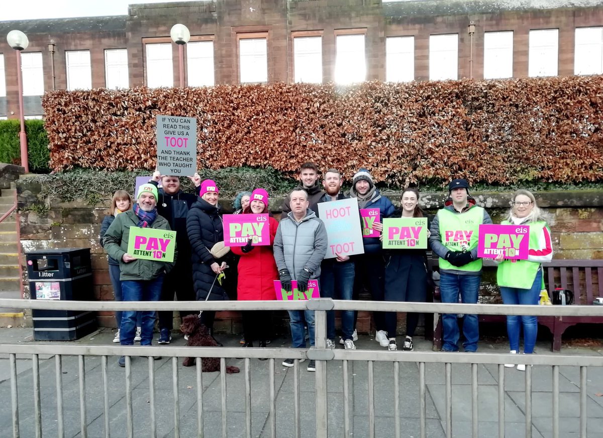 MrWilsonCompSci's tweet image. ✊✊