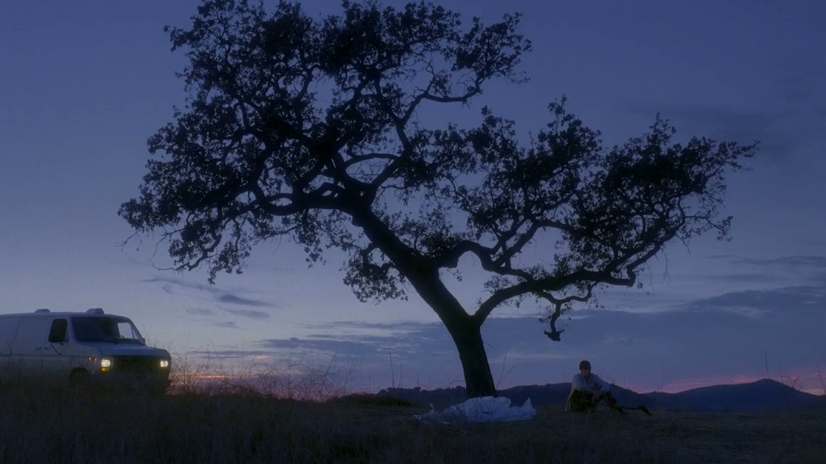 sluts-and-guts-on-twitter-six-feet-under-2004-oneframe