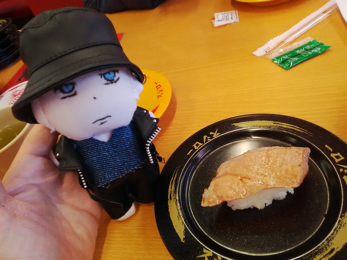 「隊長編1「これは寿司なのか?」2「うまいやつだな(食べたそう)」3「・・三途に見」|れんた🍇20↑のイラスト