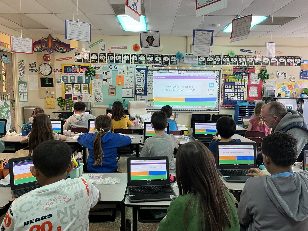 dublin2320's tweet photo. Fun Unit 3 Math review with Blooket and writing on our desks! @RobertCS118 #rcs118life #keepingitfun https://t.co/QHZVfdfGfz