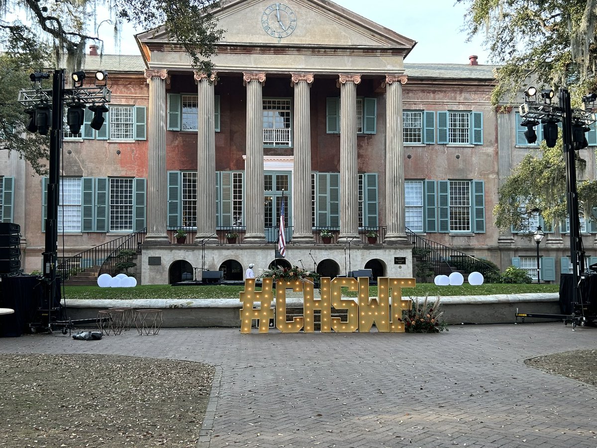 BILLWALSHTV's tweet photo. Kicking off the famous Charleston Wine &amp; Food Festival tonight broadcasting LIVE on @Live5News #chswf @michaelonthecam https://t.co/DHUTOT0u4n