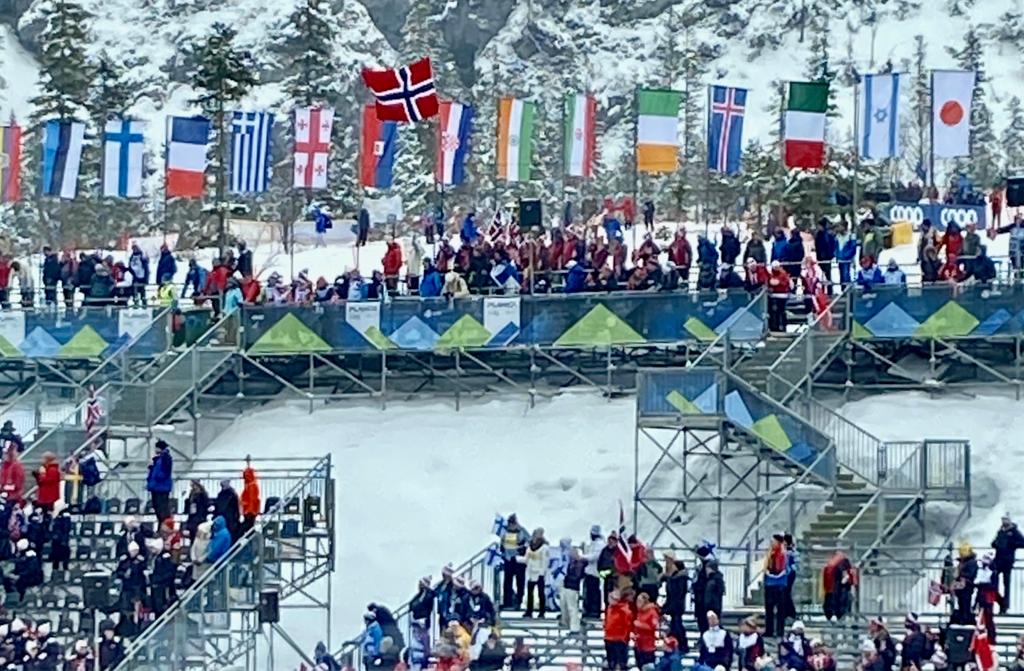 IndiainSlovenia's tweet image. No moment is as proud as seeing the Tricolour🇮🇳 fly high alongwjth many at the international level. Of the flags of 50 plus participating countries, one was #India🇮🇳&apos;s. Credits to @B_Snoweagle. Proud of #YoungIndia and our sportspersons 👏👍

#KheloIndia @kheloindia @YASMinistry