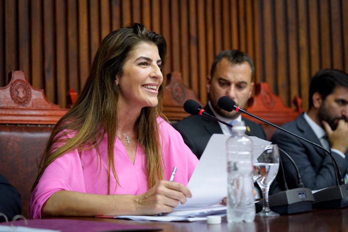 ➡ <a href="/RomeroBettina/">Bettina Romero</a> inauguró las sesiones ordinarias del Concejo Deliberante capitalino

“Soy parte de los salteños que quieren una ciudad en orden, con trabajo de calidad y obras para sus barrios”, afirmó la Intendenta en su discurso

#Salta #ConcejoDeliberante #BumNews