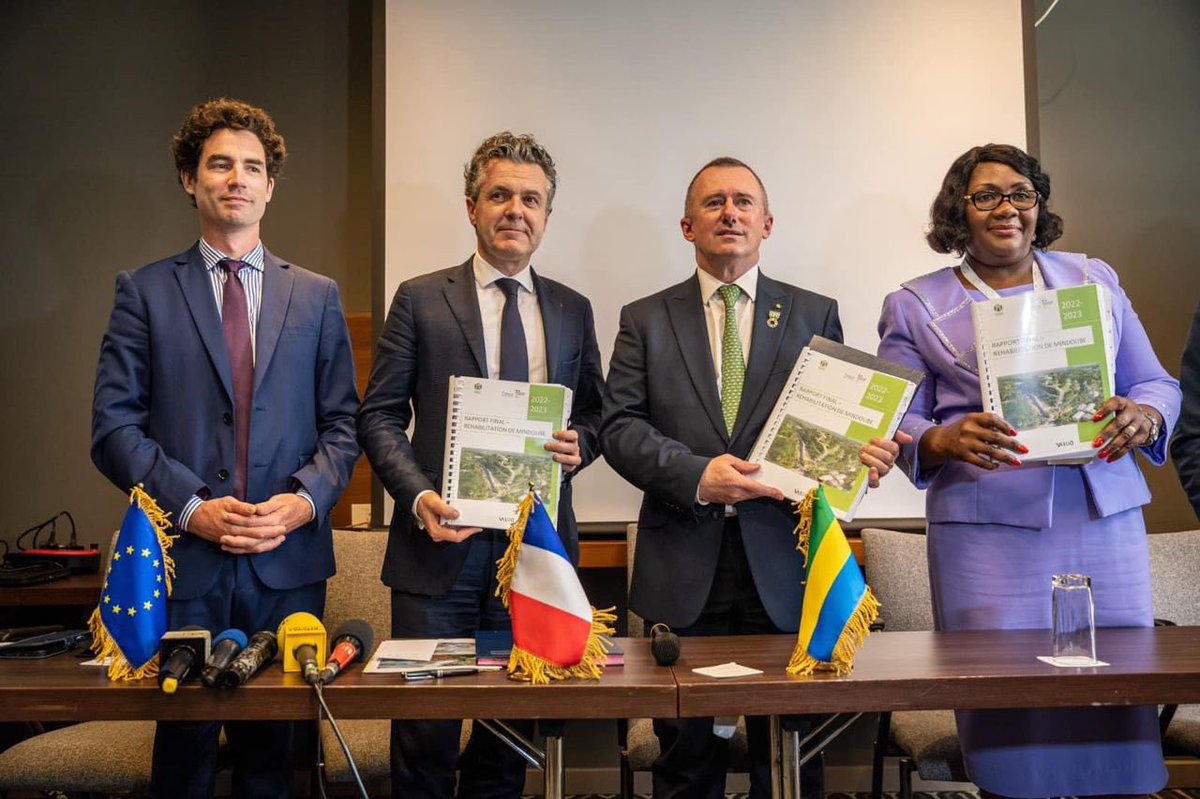 Signature d’un accord pour la réhabilitation de la décharge de Mindoubé entre l’État Gabonais 🇬🇦&amp; le gouvernement Français 🇫🇷. 

🚩 Objectif : La mobilisation des fonds pour la réhabilitation de la décharge de Mindoubé en un centre de déchets et de tri aux normes internationales.