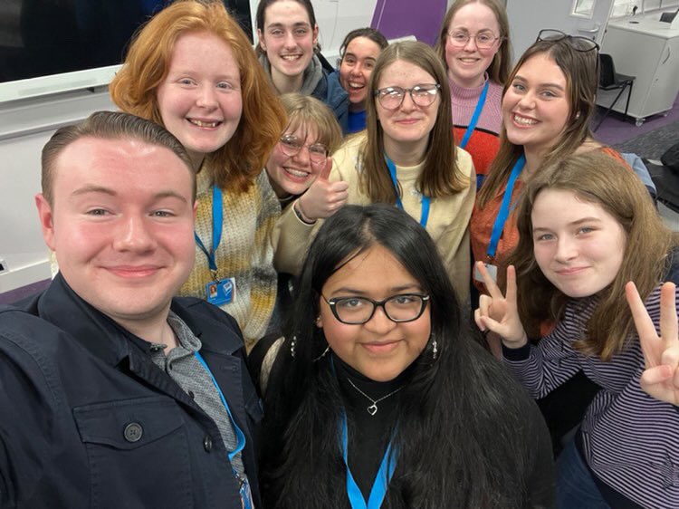 Had a great time at the <a href="/OfficialSYP/">Scottish Youth Parliament</a> Aberdeen pop-up this evening!             We spoke about how we can get in touch with our MSPs for work in our communities and were able to discuss key elements to our campaign: #RighttoFood , It was great to get everyone together!