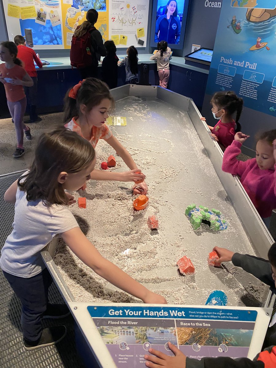 Mrs. Reardon tweet media