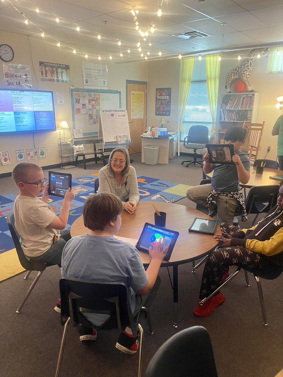 Kami Paris tweet media