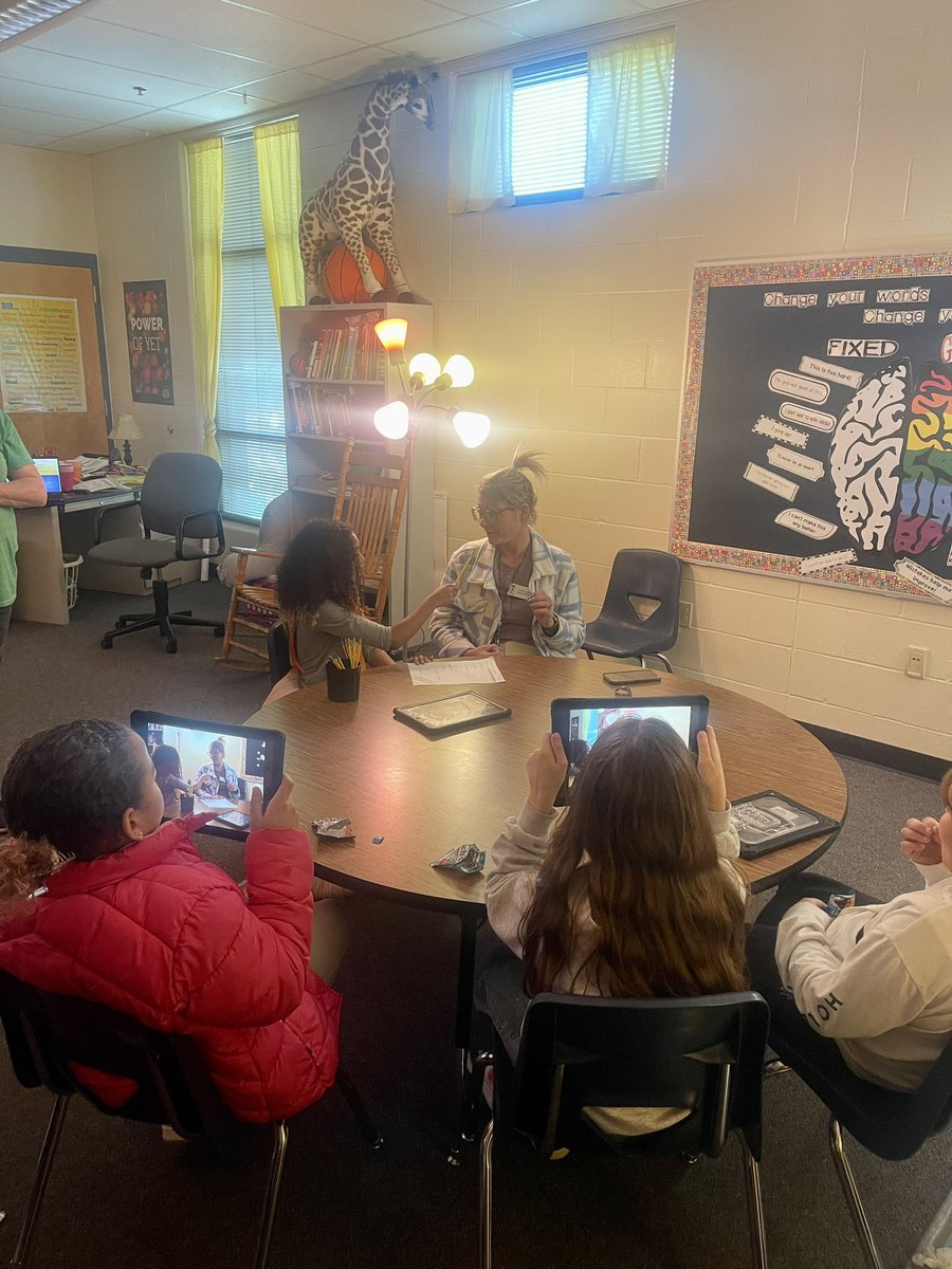 Kami Paris tweet media