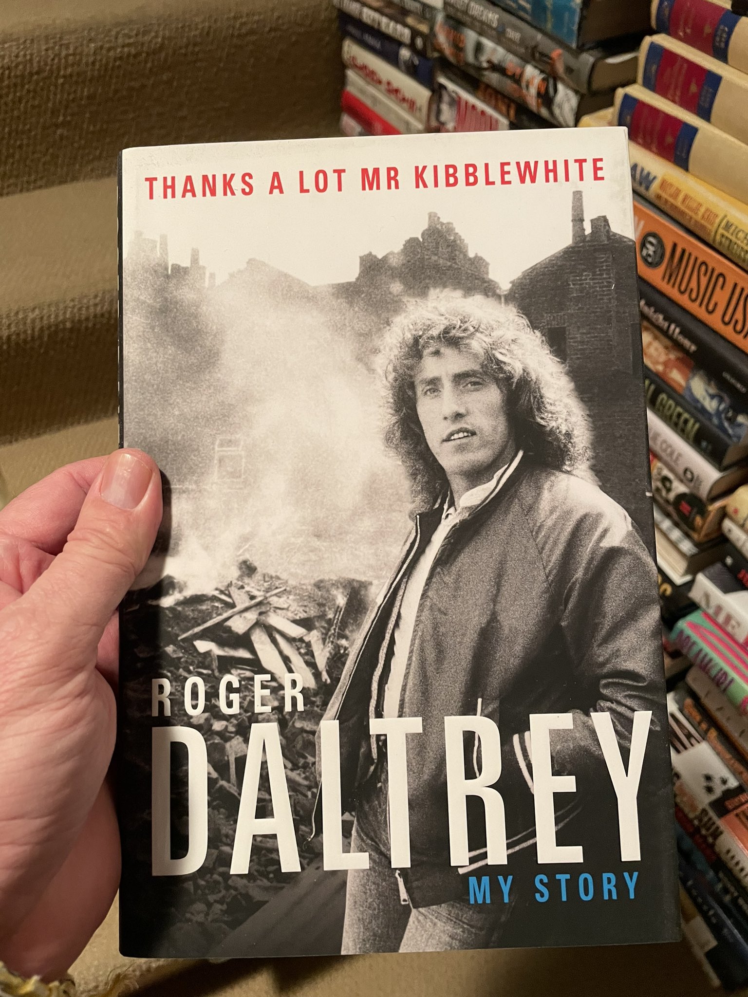 Rog and Ron!

Birthdays and Books. 

Happy Birthday to these two, Roger Daltrey and Ron Howard! 