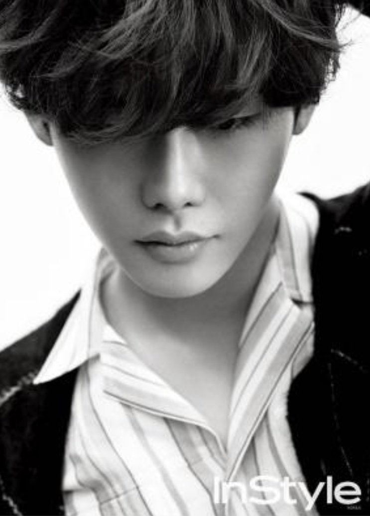 _88emomi3_'s tweet photo. おでこ出してないビジュアルのなかだとこのときのけっこうすき
#이종석 #LeeJongSuk
#イジョンソク
#InstyleKorea https://t.co/UCe2CxYquW