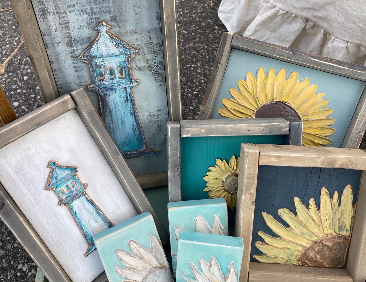 LorieEvents's tweet image. THIS WEEKEND! Don't be stuck inside the house AGAIN! Come to the craft show!
March 4th 9-3
March 5th 10-3
Totally free to shop 270 booths!
Kalamazoo Expo Center