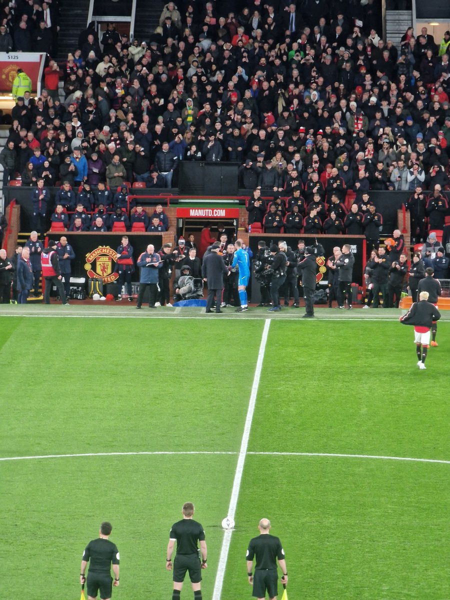 reedy94's tweet image. What a couple of weeks it has been the wonder Eric Ten Hag is doing to this football club already. Could of easily not turned up to night but the mentality to keep winning is unbelievable. Garnacho and Fred aswell to win it 👏🏻 #MUFC #MUNWHU