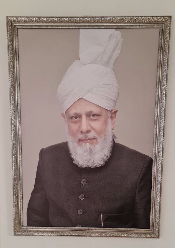 islam_et_media's tweet photo. Our enemies said “SubhanAllah” sarcastically when a fire destroyed part of the Baitul Futuh Mosque complex.

His Holiness the Caliph: “Let them say it. When we have built a more magnificent one, we will say the really meaningful SubhanAllah &amp; Masha Allah.”

WE’RE SAYING THAT NOW! https://t.co/DErQ56hJ9G