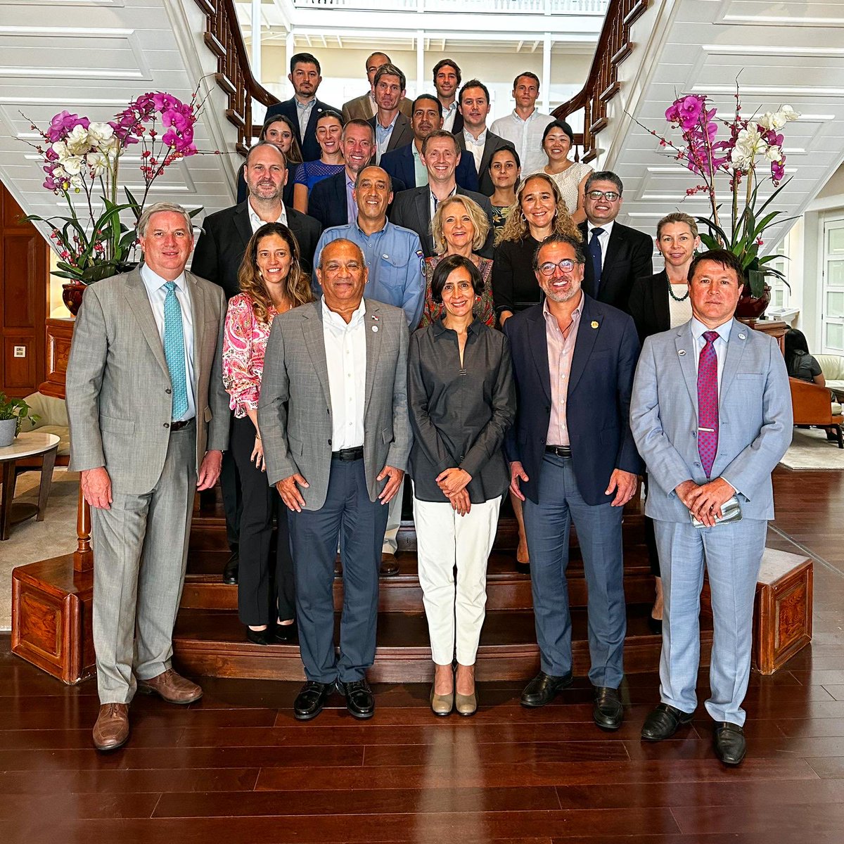 We had a great meeting in today with the #CMAR ministers and donors of the #ConnectToProtect coalition, investing $118 M to create a transnational marine protected area covering 600,000 km2 in the Eastern Tropical Pacific Ocean. #Ecuador, #CostaRica , #Colombia, #Panama