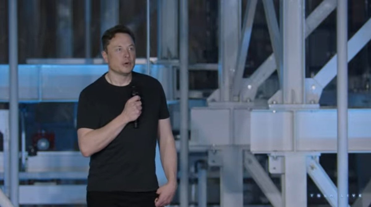 SOYCarlosMota's tweet image. No quiero desanimar a nadie, pero en el Tesla Investor Day 2023 los ingenieros de Elon Musk están explicando cómo instalarán fábricas totalmente automatizadas que reducen 99% el personal que requieren. 🇲🇽