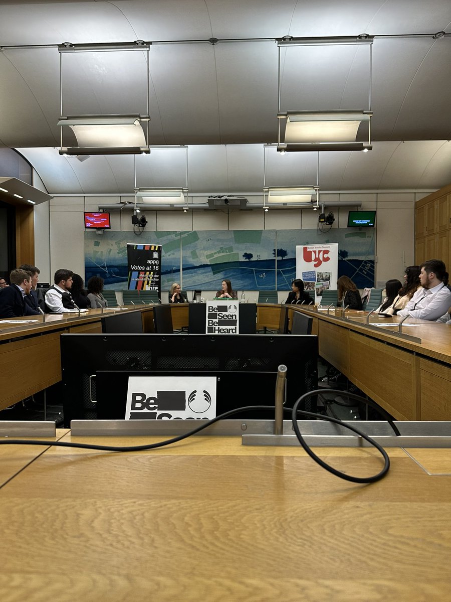 Tonight I attended the APPG on Votes at 16 with some of our @wyc_council members. I shared concerns over the Government’s Voter ID plans and it was great to hear lots of enthusiasm for #VotesAt16 #BeSeenBeHeard