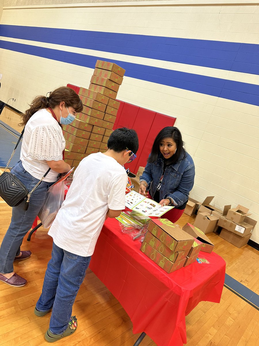 Mari Treviño (@cisd_dl_trevino) on Twitter photo Literacy and Math go hand in hand! Every family is taking home a recipe box and utensils! <a href="/RaddishKids/">Raddish Kids</a> <a href="/ChannelviewISD/">Channelview Independent School District</a> <a href="/Azuredee123/">Dee</a> <a href="/alexwilk88/">Alex Wilkerson</a> Literacy and Math go hand in hand! Every family is taking home a recipe box and utensils! <a href="/RaddishKids/">Raddish Kids</a> <a href="/ChannelviewISD/">Channelview Independent School District</a> <a href="/Azuredee123/">Dee</a> <a href="/alexwilk88/">Alex Wilkerson</a>