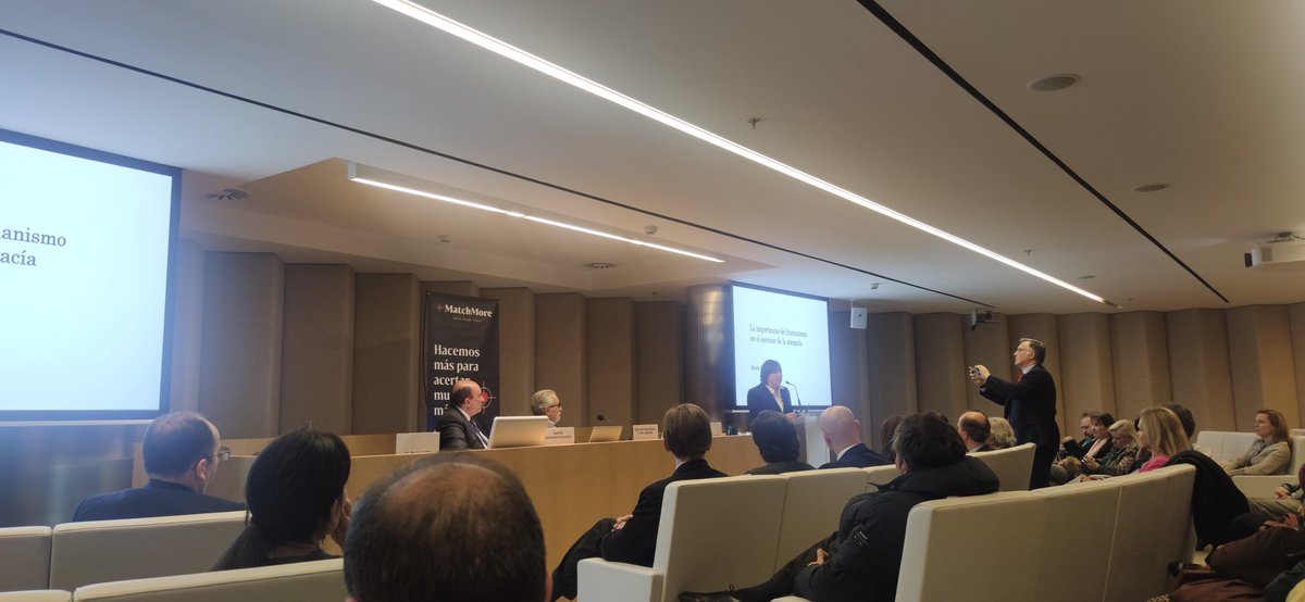 Escuchamos a <a href="/MariaLladoRibot/">Maria Lladó</a> en la entrega de premios de abogado humanista <a href="/abghumanista/">Abogacía Humanista</a>. 

 #Abogacíahumanista
#Madrid