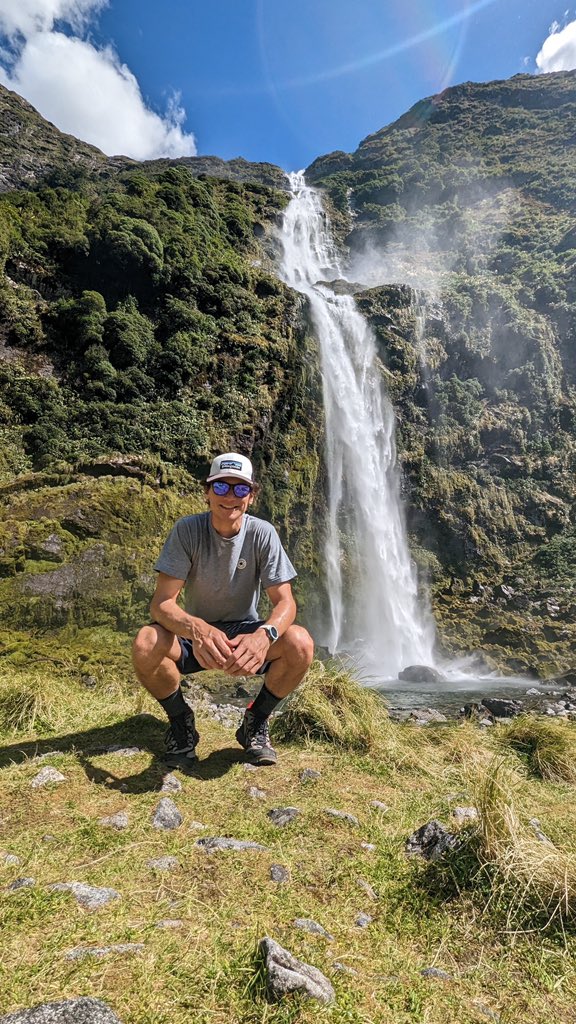 JanezMikec's tweet photo. The hike starts at lake Te Anau and ends in Milford Sound. On the way you also get to see the Sutherland Falls. Quite impressive (and extremely cold) being able to swim at the bottom of the fifth tallest waterfall in the world.
2/5 🧵 https://t.co/aee8VCKPv6