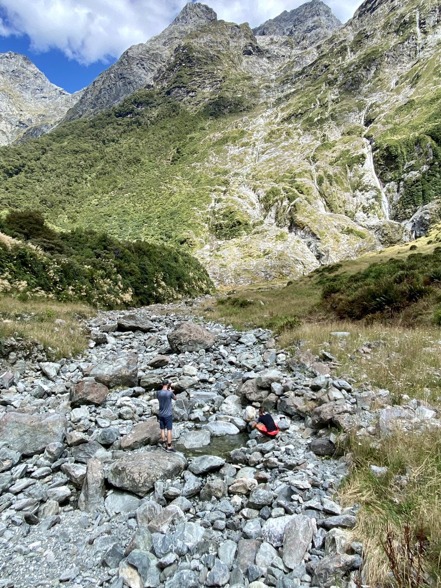 JanezMikec's tweet photo. Carrying 19kg of gear (including food and water) does a bit of damage to your body. However, the track is not too challenging when the weather is nice. Not everyone is that lucky though … and you can easily end up crossing rivers in waist deep water.
4/5 🧵 https://t.co/0lXF7Ok3dF
