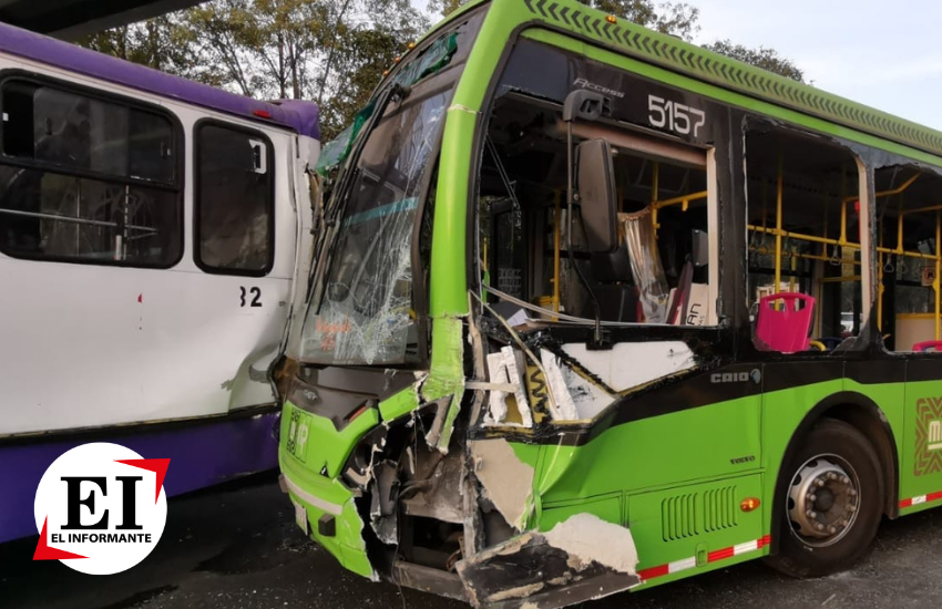 ElInformanteMX's tweet photo. CHOQUE ENTRE CAMIONES DEL TRANSPORTE PÚBLICO 🚍 

📍En la colonia #DelParque, Alcaldía #VenustianoCarranza, se registró un choque entre dos camiones del transporte público, se reportan siete personas heridas. https://t.co/43ydpOZTrK