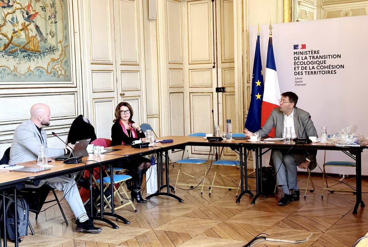 GGuilbaultCAQ's tweet image. Lancement de notre mission en 🇫🇷 par une rencontre virtuelle (vol retardé par la tempête) avec @P_Vergriete, président de #AFITF, pour parler de #mobilitédurable et de financement des infrastructures. Et discussion avec @LineRivardDG et @jasonalatorre en vue de ma visite en 🇸🇪.