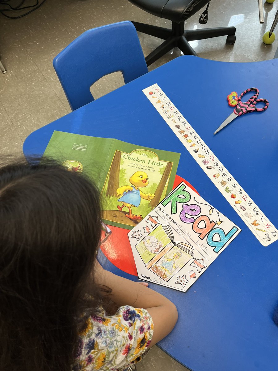 MrsHerrera_WCB's tweet photo. WCB students love to read! Here are their favorite places to read their favorite books @FountasPinnell #oneschoolmanystories #wcbpride https://t.co/m1qmI2bhsU