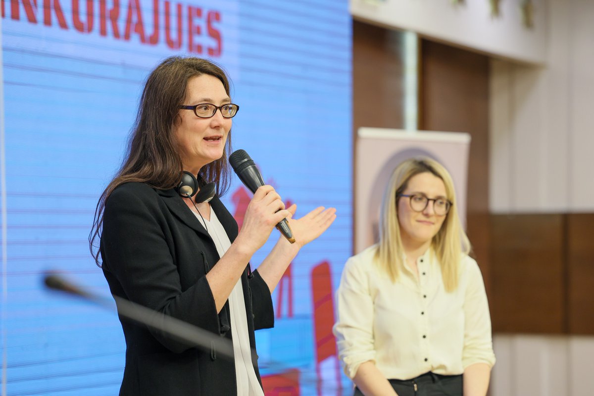 IDMCal's tweet photo. Moments from the awarding ceremony of the "Ask your grandparents" competition, with the presence of Amanda Begaj, Peter Zingraf &amp; Katja Fausser., drawing an end to #MemoryDays2023. https://t.co/OXZUdBVPPz