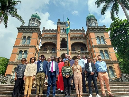 Delegação africana e Agência Brasileira de Cooperação visitam a <a href="/Fiocruz/">Fiocruz</a> para discutir parcerias. bit.ly/3IEAhIM