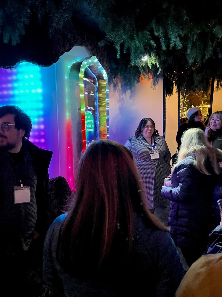 JEDunn's tweet photo. Last month, our #Portland office teamed up with PAE and LUMA Lighting Design to create a light installation for the Portland Winter Lights Festival. To go with this year’s theme, “In the Stars,” our team designed and built the Stellar Teller! #stellarteller #pdxlightfest #JEDunn https://t.co/jhQiNyLykE