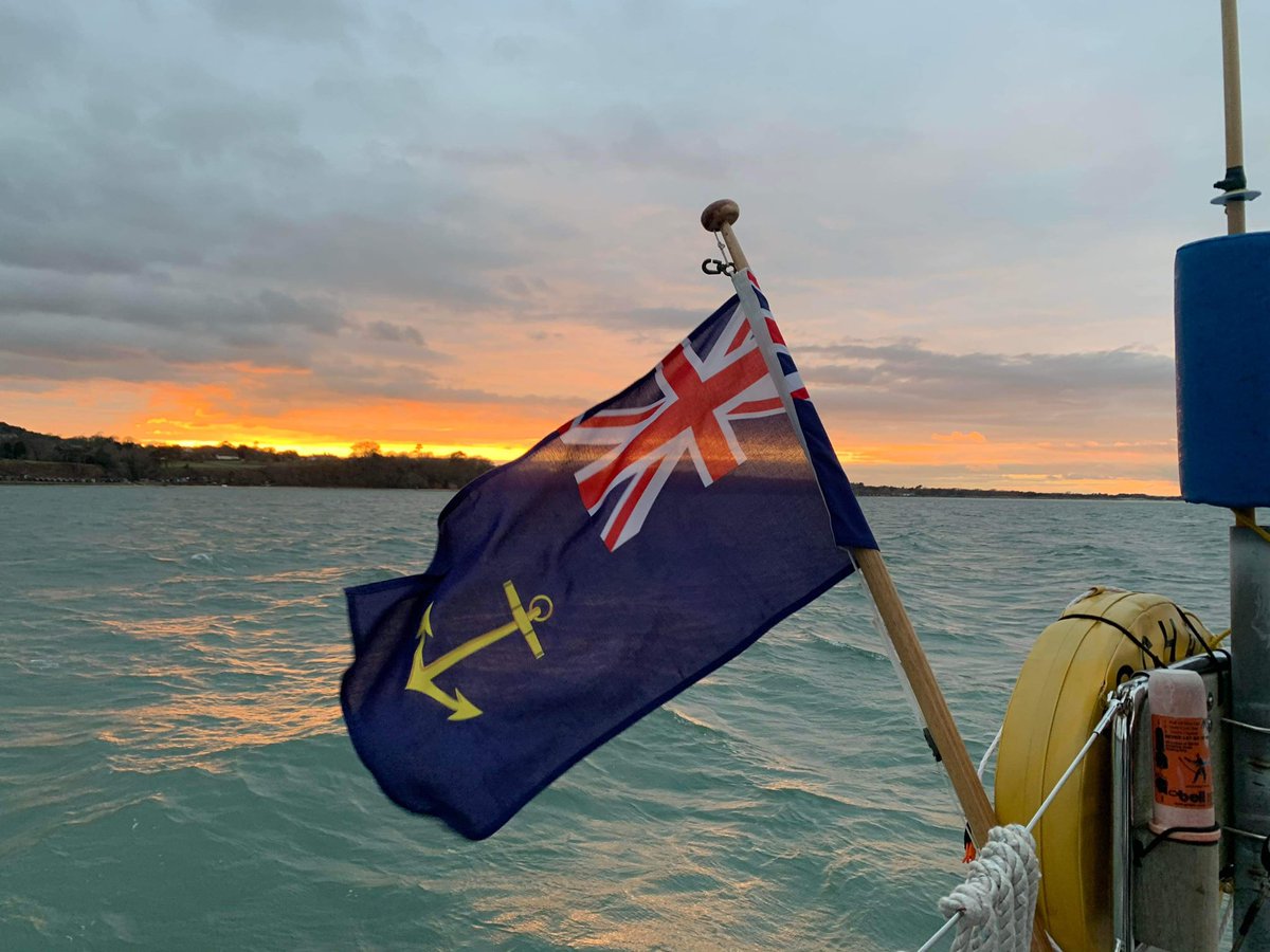 URNUYorkshire's tweet photo. A/Mid Ogilvie has been #LearningToday so he can #LeadTomorrow whilst on a Coastal Skipper course at the Joint Services Adventure Sailing Training Centre on the south coast this week
โต๏ธ๐จ๐ซก๐๐
#LearnTodayLeadTomorrow #URNU
@JSASTC https://t.co/Eyv5ZsLUC7