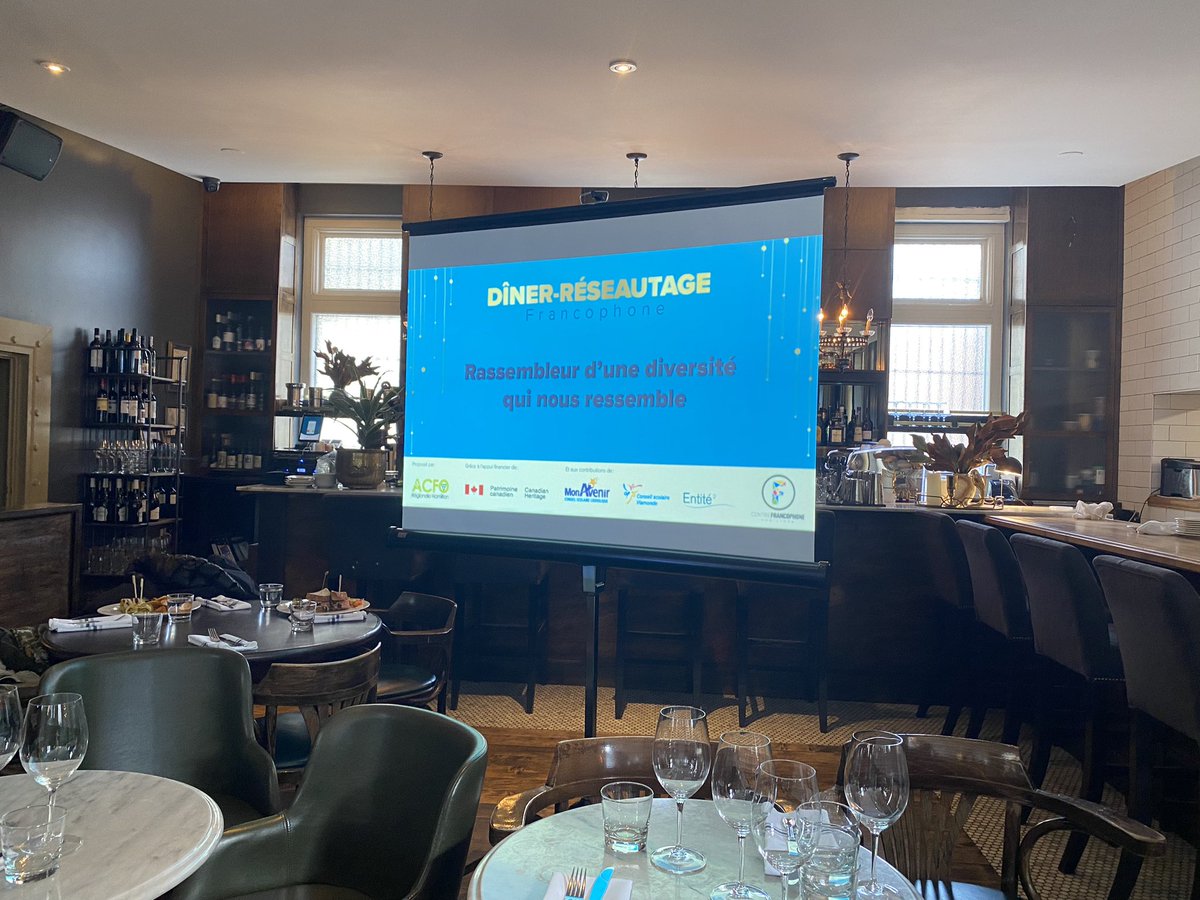 Quel bonheur de revenir à Hamilton!On a assisté à une avalanche de questions à <a href="/PascaleHamOnt/">Pascale Marchand</a> sur l’avenir de la ville et la place de la francophonie. On se retrouve en mai avec l’<a href="/ACFO_Hamilton/">ACFO Hamilton</a> sur le thème de l’immigration, levier du développement socio-économique #HamOnt #onfr