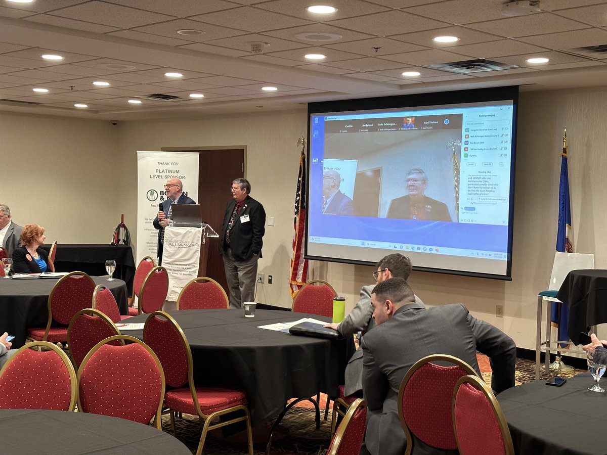 SMARTTransitMN's tweet image. #SMART is in #StPaulMN today for #MPTA’s #TransportationDay to chat with our local representatives about the importance of #PublicTransit. 

#MNleg