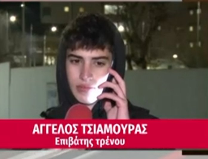 Marka0810's tweet photo. #Τεμπη_Τραγωδια

Ο Άγγελος που τον είδαμε τα ξημερώματα.
Ο Άγγελος που βοήθησε 16 συνεπιβάτες του.
Ο Άγγελος που μιλάει Με τόση ενσυναίσθηση.
Ο Άγγελος ο ήρωας ....
Ο επί γης Άγγελος...

Πάντα γέρος νά είσαι αγόρι μου!

#Τεμπη https://t.co/Rd5fZ6tGzP