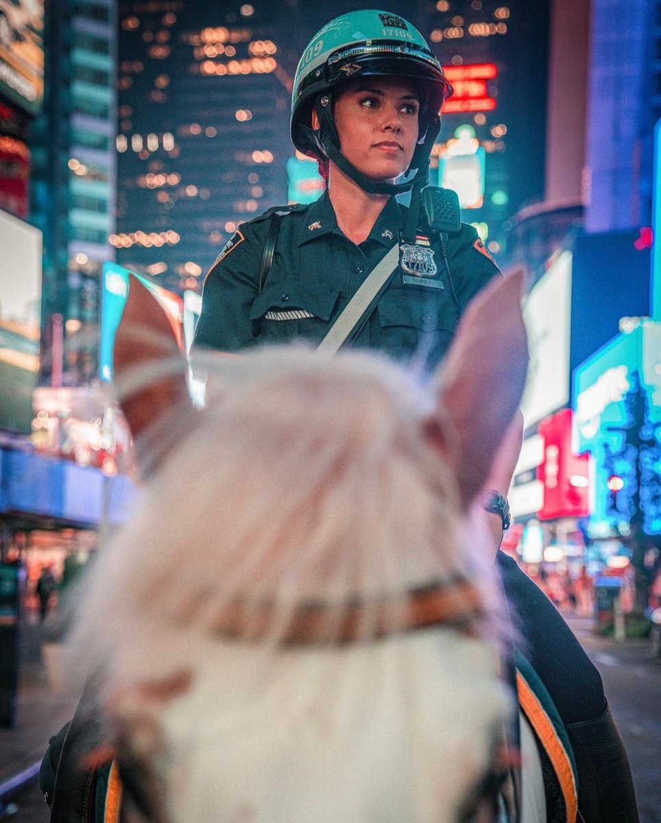 As we kick off #WomensMonth2023, we celebrate the women of the #NYPD. The extraordinary heroes who have achieved so much, and who continue to provide their services to the residents of #NYC 

P.O. Jess Olivieri is an example of  New York's Finest #Mounted patrol officer
