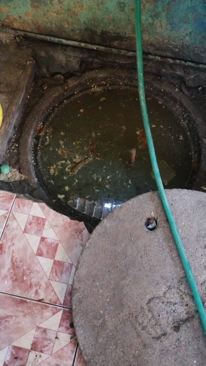 Sres <a href="/aguas_andinas/">Aguas Andinas</a> , casa de vecina adulta mayor con problemas de desplazamiento con su cámara rebalsada, desde ayer tratando de comunicarse ‼️ Por favor asistir. Corona sueca 6985, Lo Prado.