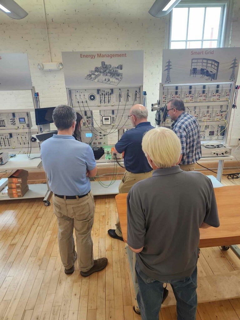 amtekcompany's tweet photo. Training on @LucasNuelle Smart Grid training systems at @svhed! #workforcedev #smartgridtraining #smartgrid #lucasnuelle https://t.co/YvimwwloV3