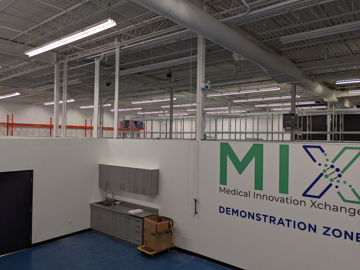 Medinnovx's tweet photo. Did you know that companies are manufacturing and assembling innovative #medtech right at MIX headquarters in Kitchener? Read about the MIX-Acceleration Zone here: https://t.co/l8r4JgAZOO https://t.co/CB1n5ZmYyC
