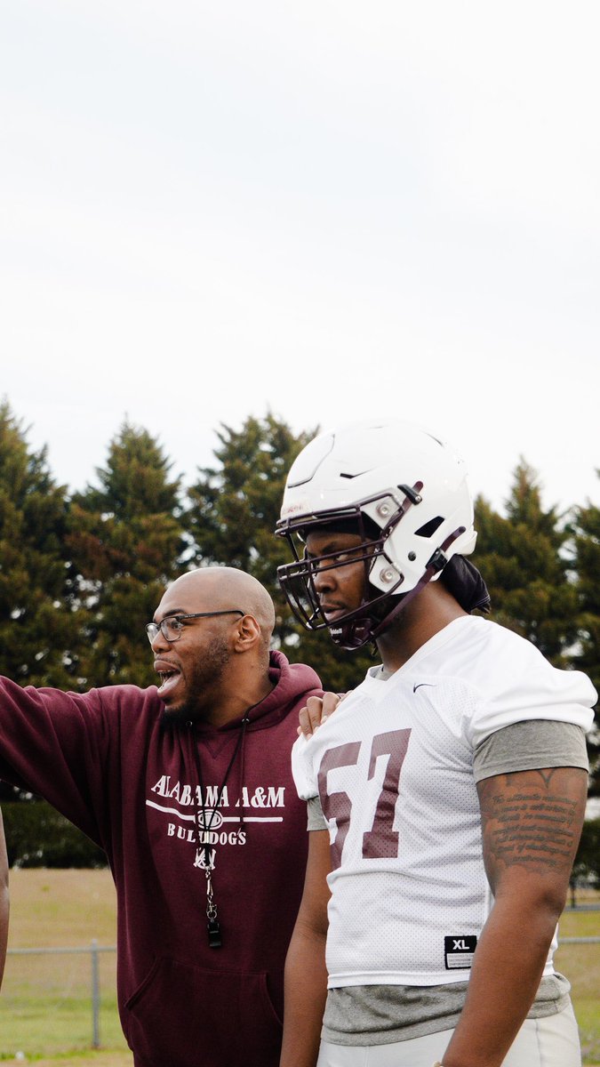 WE'RE BACK 🐶 (For spring, of course.)
📸 - <a href="/JordanBrantle20/">Jordan (FILMEDBYJN)</a>