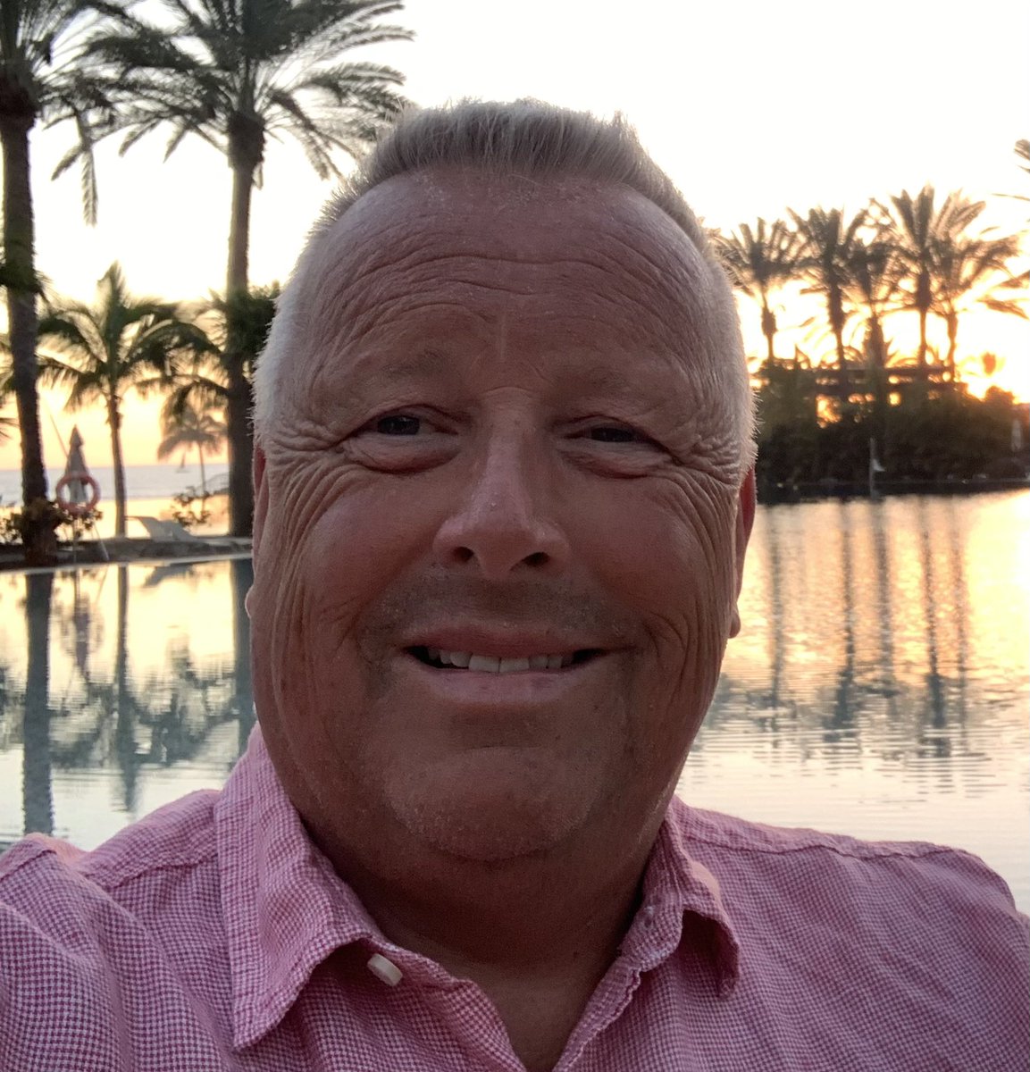NickKeep_NKA's tweet photo. Do let life pass you by, don’t be a passenger. Get off your arse and chase your dreams. #wednesday #chaseyourdreams #global #facilitator #trainingatitsbest @StuPardoe @chinnychick 10 https://t.co/I75MLv3gQN