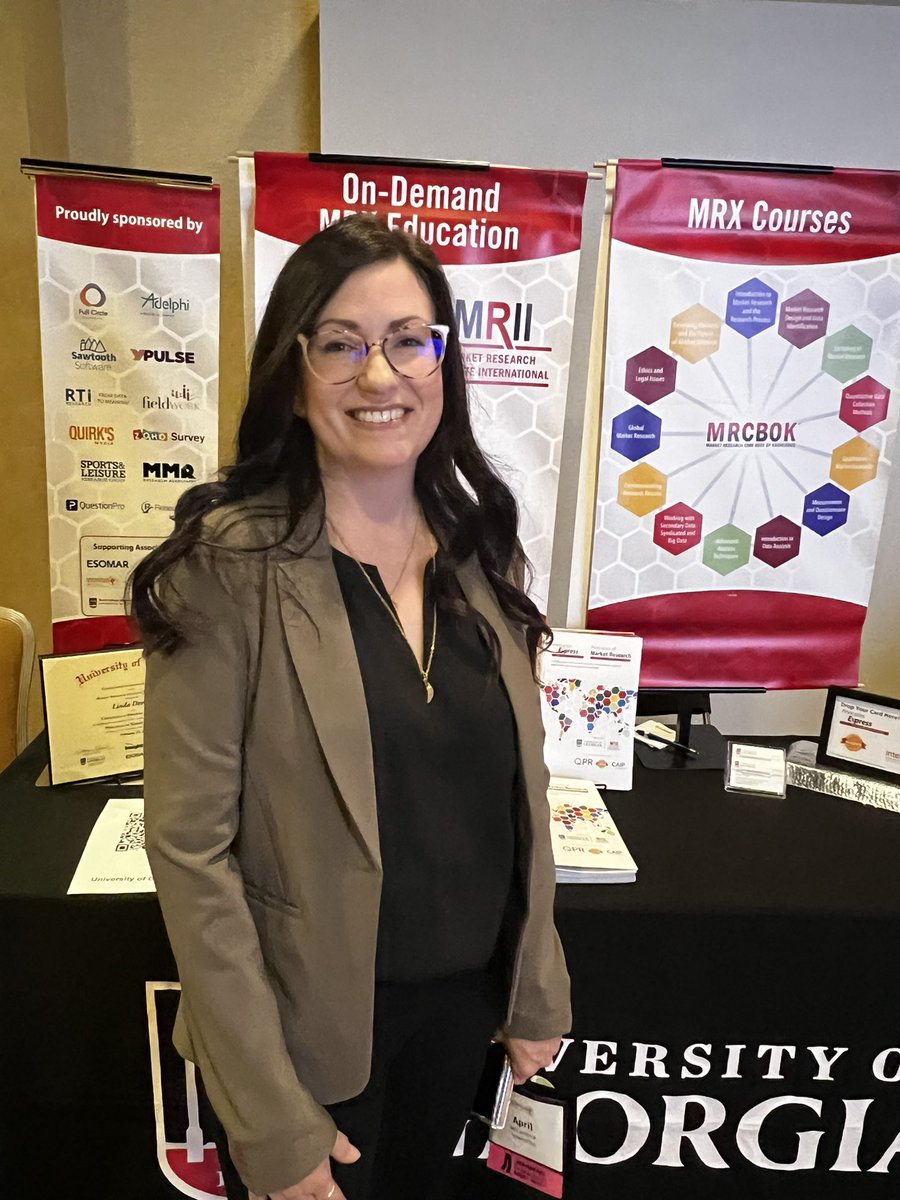 . Kicking off our #mrx exhibit with @georgiacenter at the @IntellusWW Summit. @pamela_bracken met a 2015 graduate of the Principles of Market Research course, April McCormick of @newristics #UGAServes
